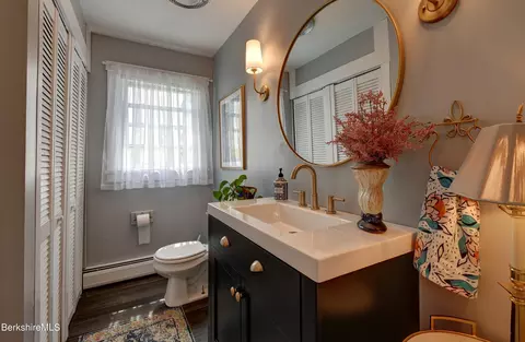 100 Highfield Dr, Lee, MA 01238 photo 18