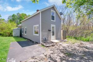 31 E Mill St, Pittsfield, MA 01201 photo 1