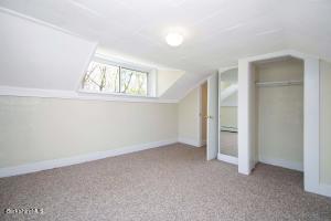 31 E Mill St, Pittsfield, MA 01201 photo 16