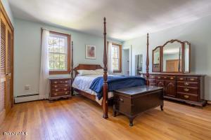 42 West St, Lenox, MA 01240 photo 27