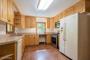 42 West St, Lenox, MA 01240 photo 21