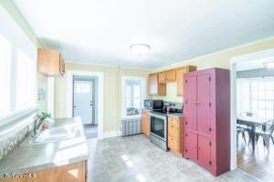3 Dubis St, Adams, MA 01220 photo 3