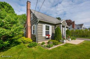 54 Roberta Rd, Pittsfield, MA 01201 photo 9