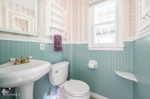 54 Roberta Rd, Pittsfield, MA 01201 photo 16