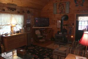 175 River Rd, Windsor, MA 01270 photo 6