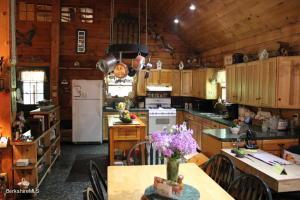 175 River Rd, Windsor, MA 01270 photo 8