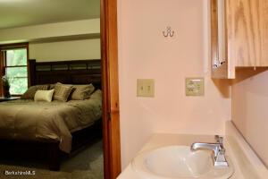 190 Summer St, Lee, MA 01238 photo 25