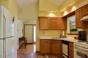 190 Summer St, Lee, MA 01238 photo 17