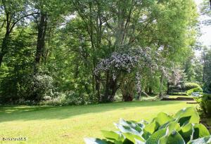 190 Summer St, Lee, MA 01238 photo 4