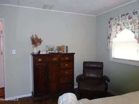 30 Olive St, Lee, MA 01238 photo 26