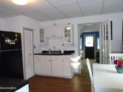 30 Olive St, Lee, MA 01238 photo 9