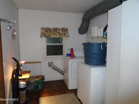 30 Olive St, Lee, MA 01238 photo 16