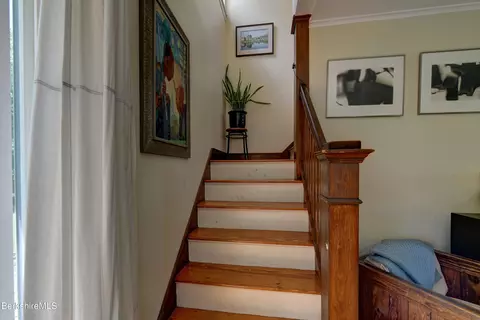 255 Summer St, Lee, MA 01238 photo 11