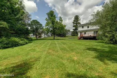 255 Summer St, Lee, MA 01238 photo 18