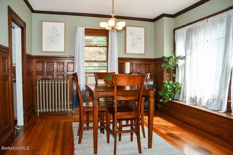 20 Stearns Ter, Chicopee, MA 01013 photo 9