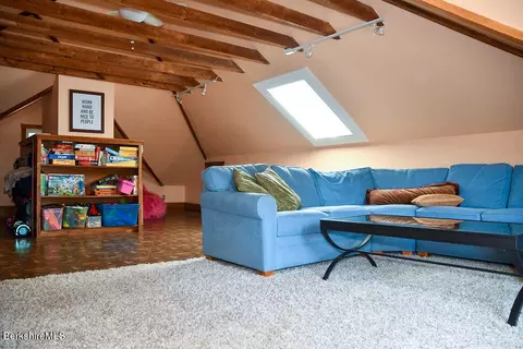 20 Stearns Ter, Chicopee, MA 01013 photo 36