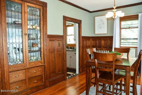 20 Stearns Ter, Chicopee, MA 01013 photo 8