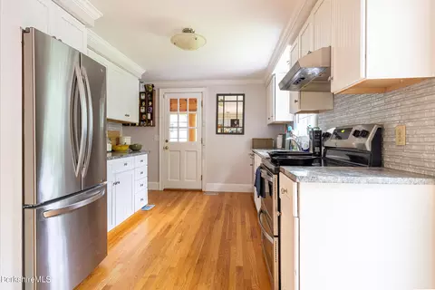 347 S Undermountain Rd, Sheffield, MA 01257 photo 9