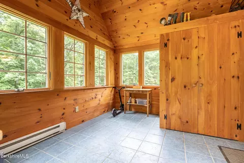 347 S Undermountain Rd, Sheffield, MA 01257 photo 6