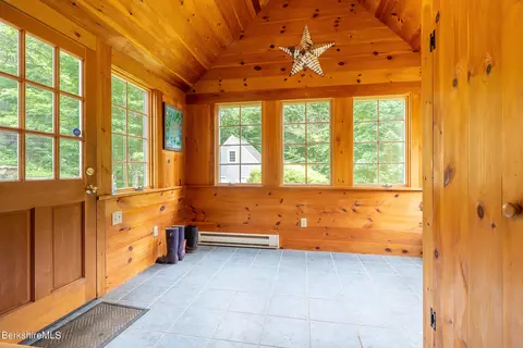 347 S Undermountain Rd, Sheffield, MA 01257 photo 5