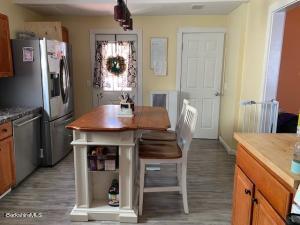 27 Third St, Pittsfield, MA 01201 photo 6