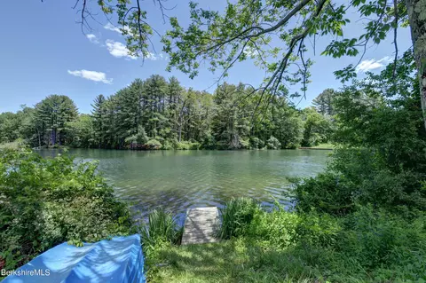 305 S Undermountain Rd, Sheffield, MA 01257 photo 2