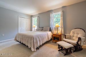 143 Appleton Ave, Pittsfield, MA 01201 photo 14