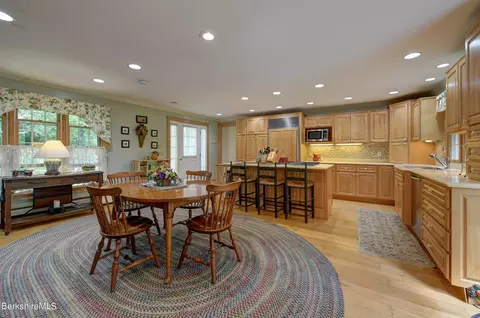 30 Maritta Ave, Lee, MA 01238 photo 8