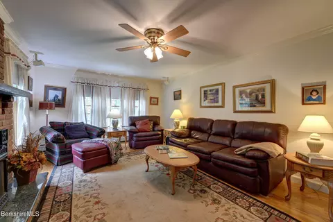 30 Maritta Ave, Lee, MA 01238 photo 6