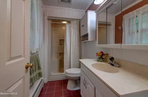 30 Maritta Ave, Lee, MA 01238 photo 18