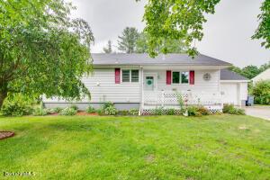 32 Nancy Ave, Pittsfield, MA 01201 photo 1