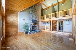 33 Main Rd, Tyringham, MA 01264 photo 13
