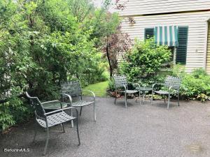 12 Sunset Ave, Lenox, MA 01240 photo 3