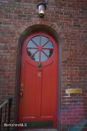 16 Whitehead Pl, Pittsfield, MA 01201 photo 4