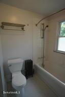 16 Whitehead Pl, Pittsfield, MA 01201 photo 21