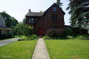 16 Whitehead Pl, Pittsfield, MA 01201 photo 1