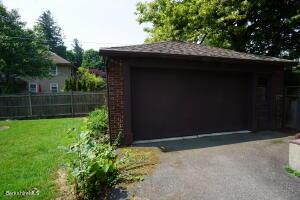 16 Whitehead Pl, Pittsfield, MA 01201 photo 5