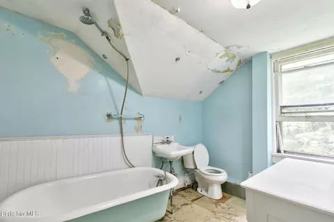 65 Robert St, Lee, MA 01238 photo 23