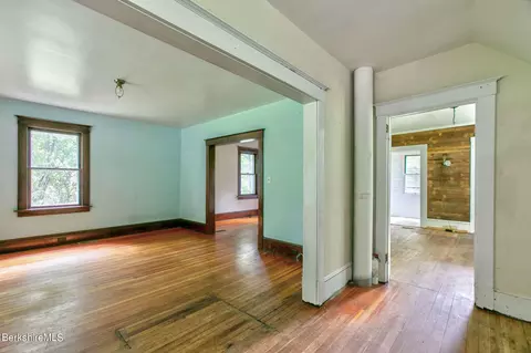 65 Robert St, Lee, MA 01238 photo 12