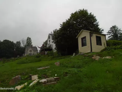 25 Summer St, Lee, MA 01238 photo 23