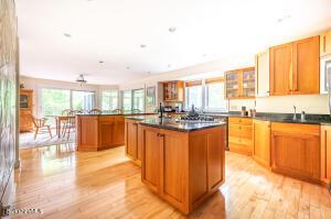 4 Gleneagles Dr, Lenox, MA 01240 photo 10