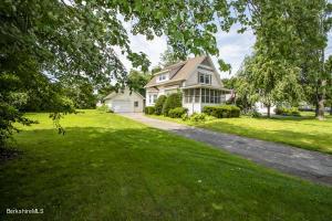 113 Main St, Hatfield, MA 01038 photo 1