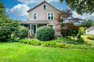 929 Simonds Rd, Williamstown, MA 01267 photo 1