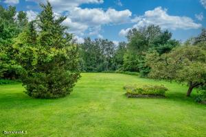 929 Simonds Rd, Williamstown, MA 01267 photo 4