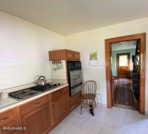 89 Taconic Ave, Lenox, MA 01240 photo 9
