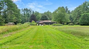 277 County Rd, Sheffield, MA 01257 photo 5