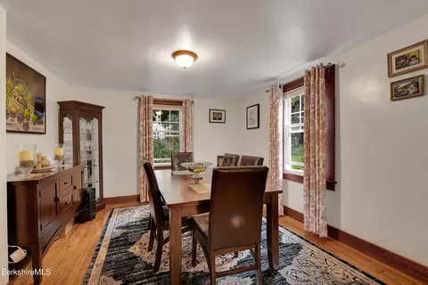 35 High St, Lee, MA 01238 photo 9
