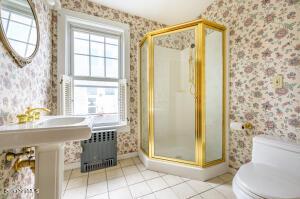 104 High St, Lee, MA 01238 photo 16