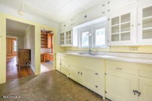 104 High St, Lee, MA 01238 photo 14