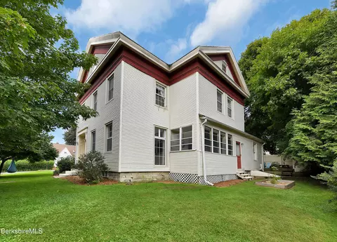 55 Franklin St, Lee, MA 01238 photo 2